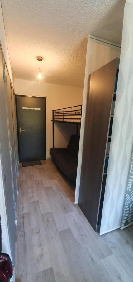 Studio 4 A 5 Personnes Saint Jean Montclar Montclar  Exterior photo
